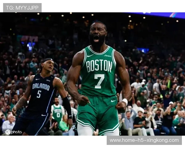 凯尔特人靠布朗攻击全面输出,绿军一扫颓势